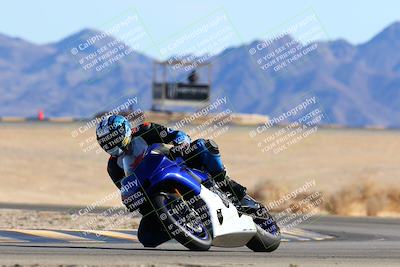 media/Jan-08-2022-SoCal Trackdays (Sat) [[1ec2777125]]/Turn 4 (1145am)/